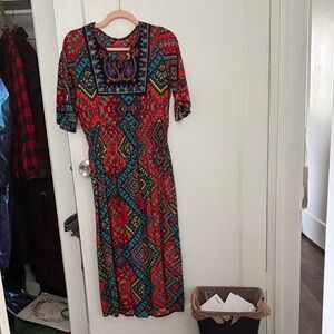 Multicolor Geometric Embroidered Pattern Dress